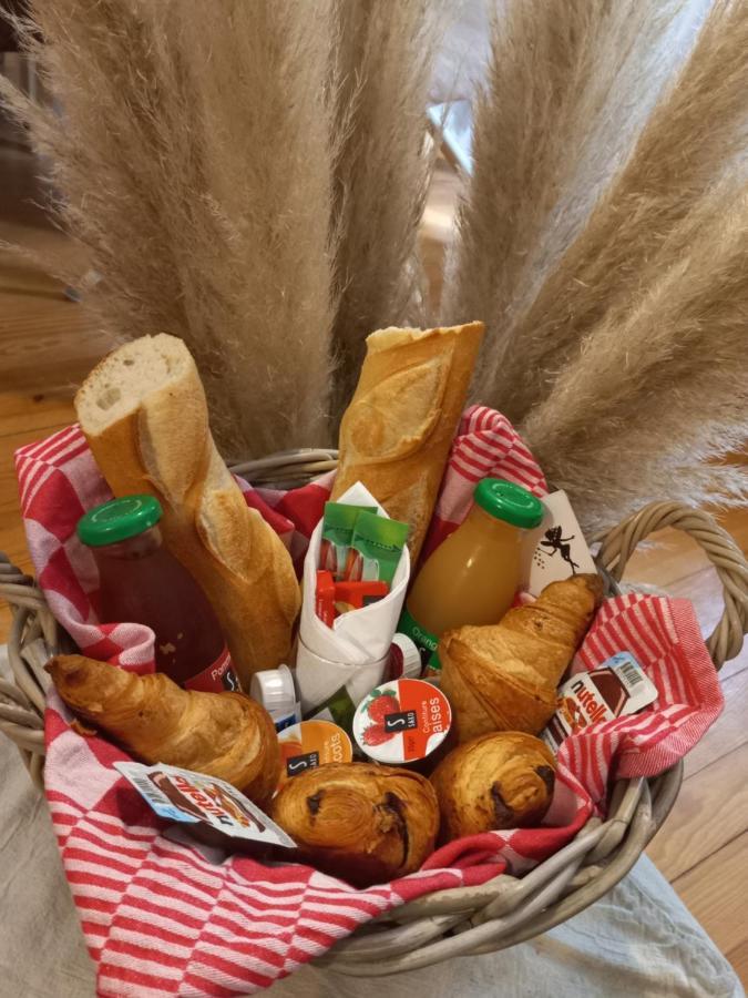 דירות Les Toits D'אז'ן מראה חיצוני תמונה